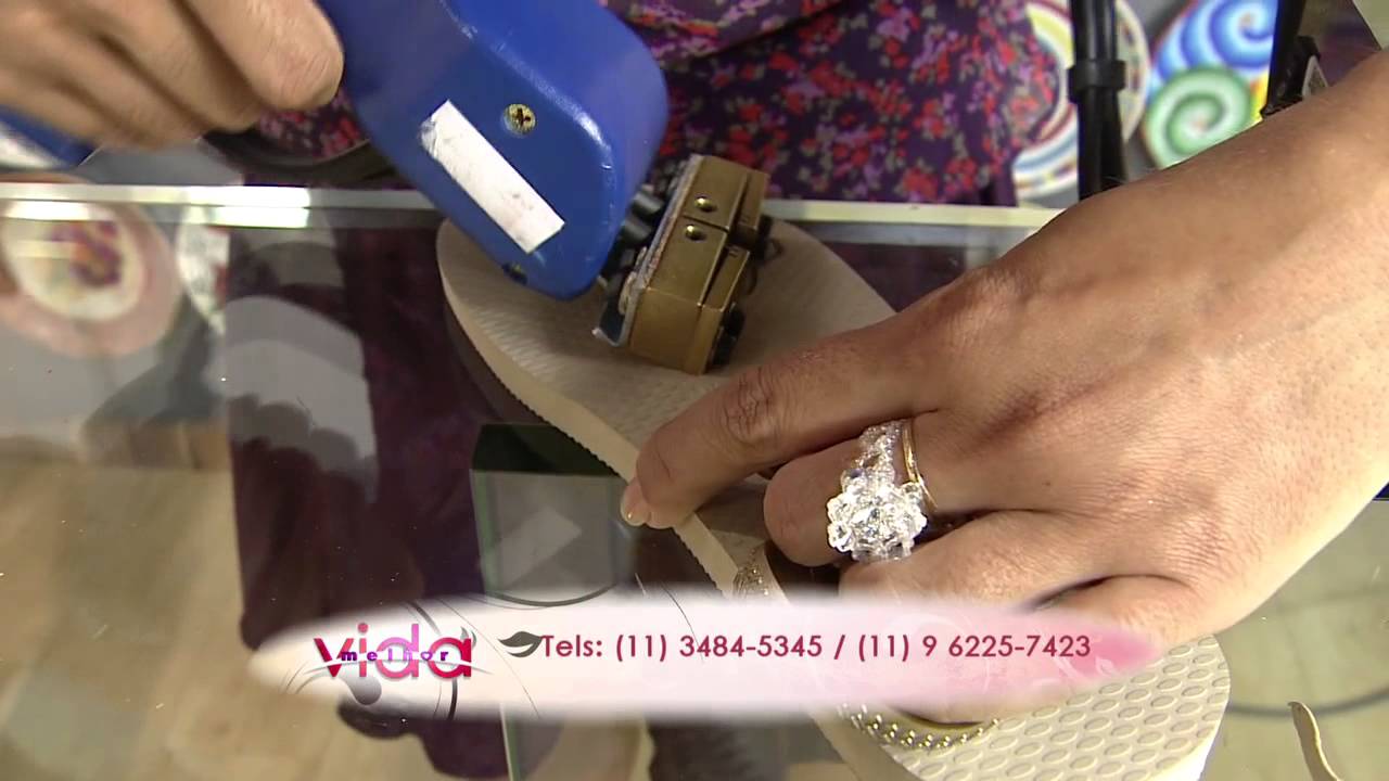 Aprenda a fazer um lindo Chinelo com manta de strass!