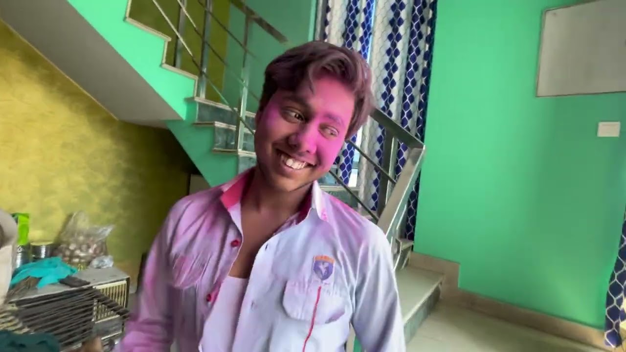 अभी से Holi खेलना शुरू😍😂 Hit से Holi कौन खेलता हैं 😱😂