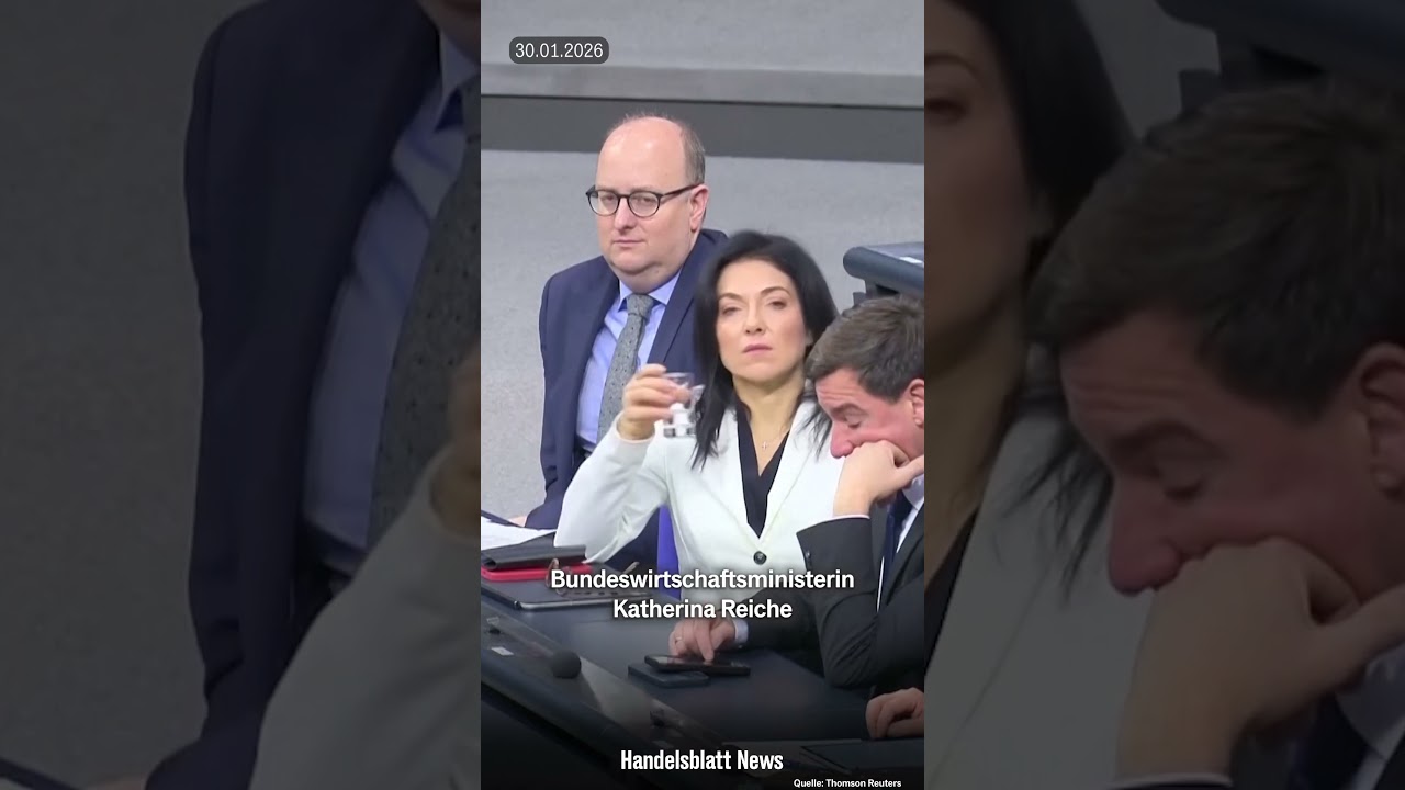 Bundestag: Scharfe Kritik an Konjunkturprognosen der Regierung