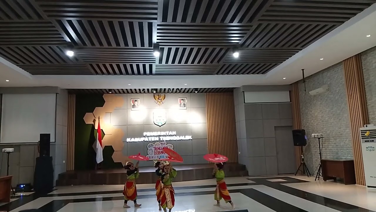 Tari payung geyal geyol (cendana aisyiyah) 