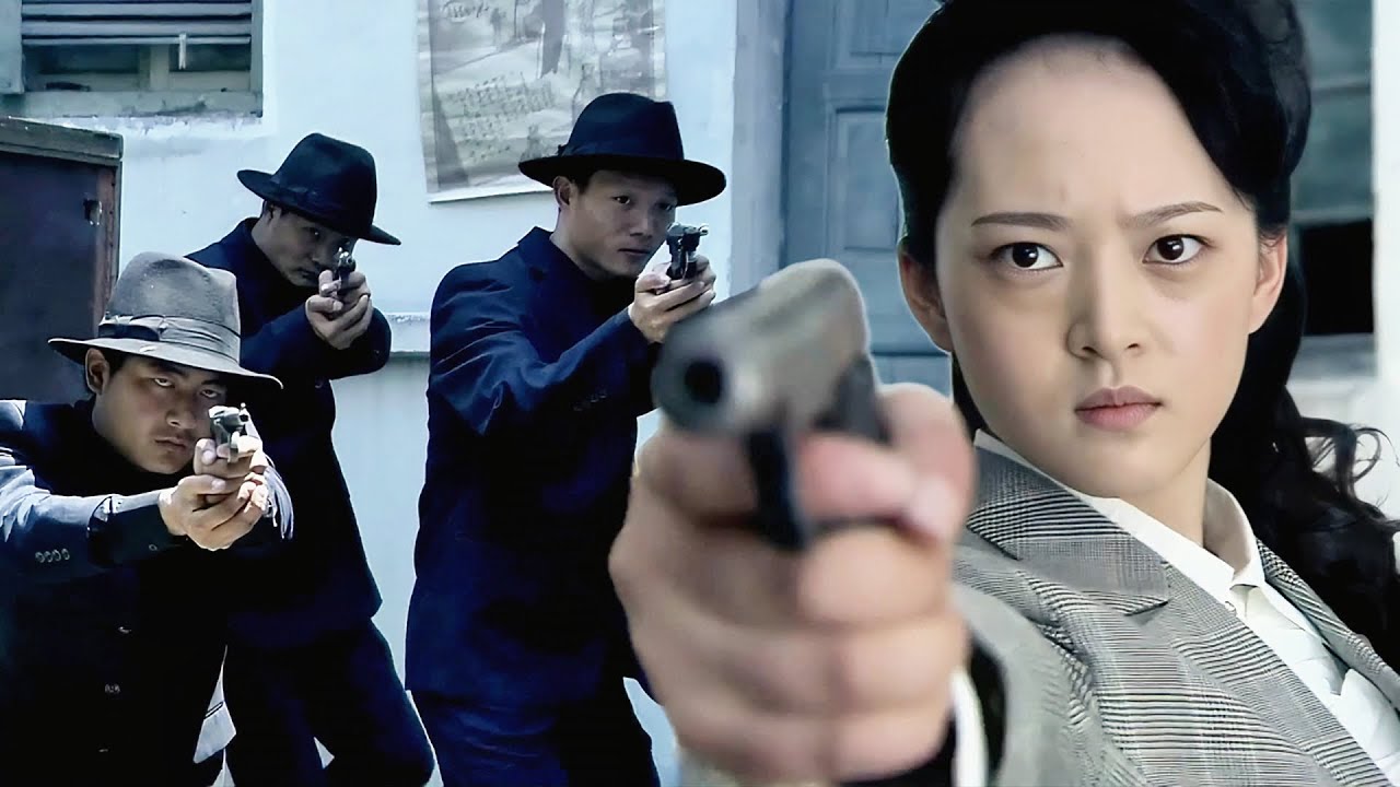 美女被日軍特務跟踪，正當特務準備下手時，對方直接轉身反殺！⚔️ 抗日 Kung Fu #抗日 #電影 #功夫