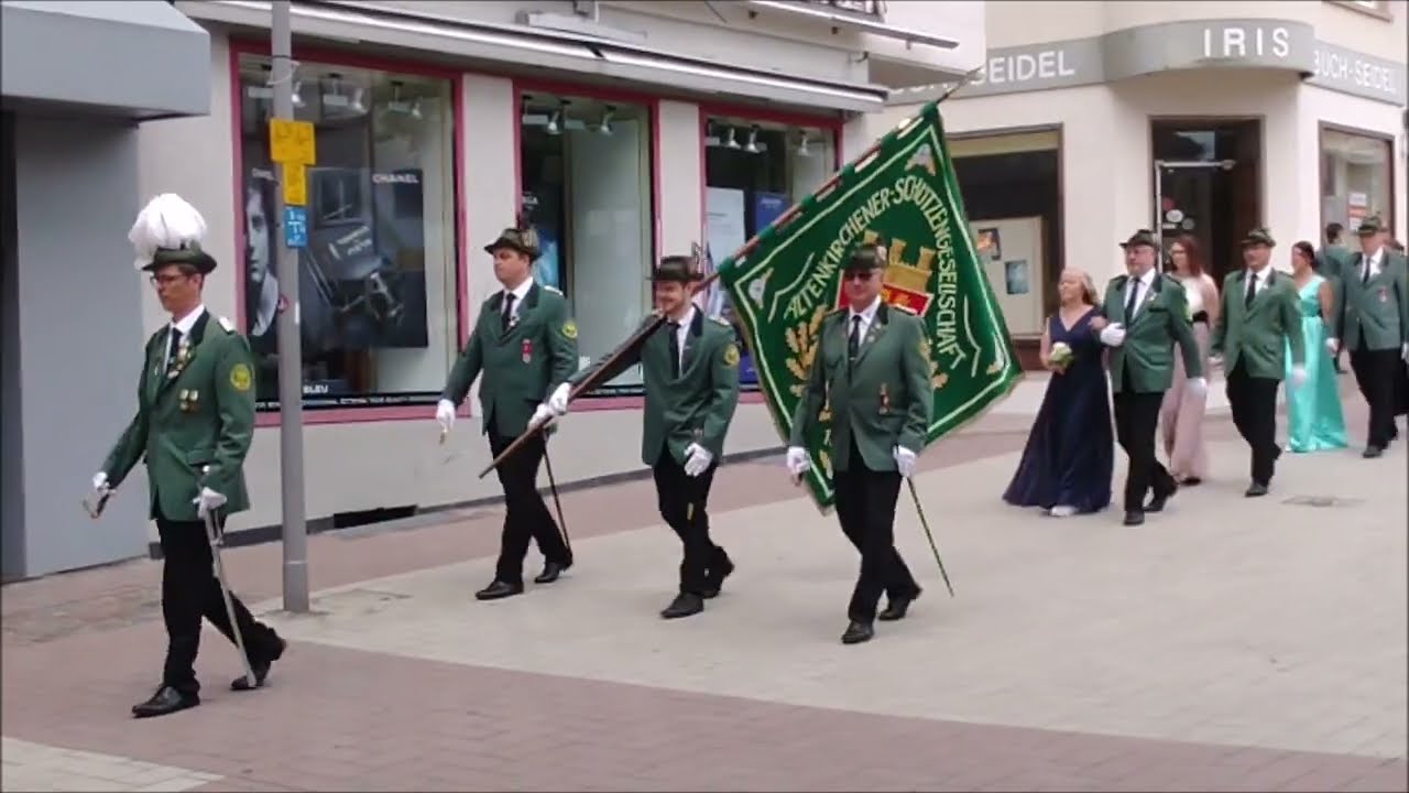 Schützenfest Altenkirchen 2023: Großer Festumzug