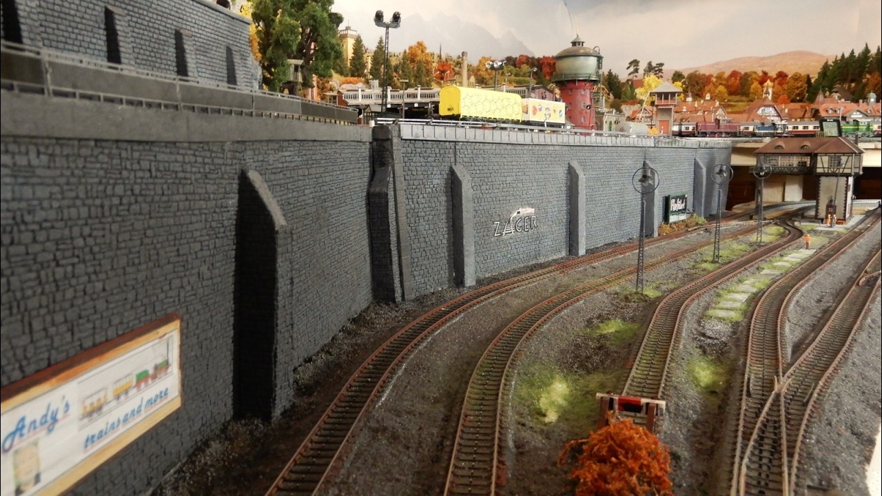 Modellbahn bei Nacht