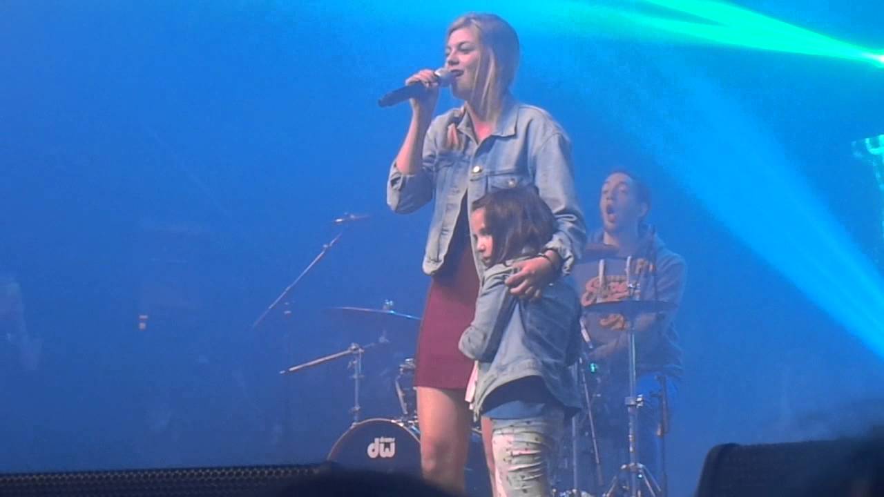 Nrj Music Tour 2015 Bruxelles - LOuane - Avenir