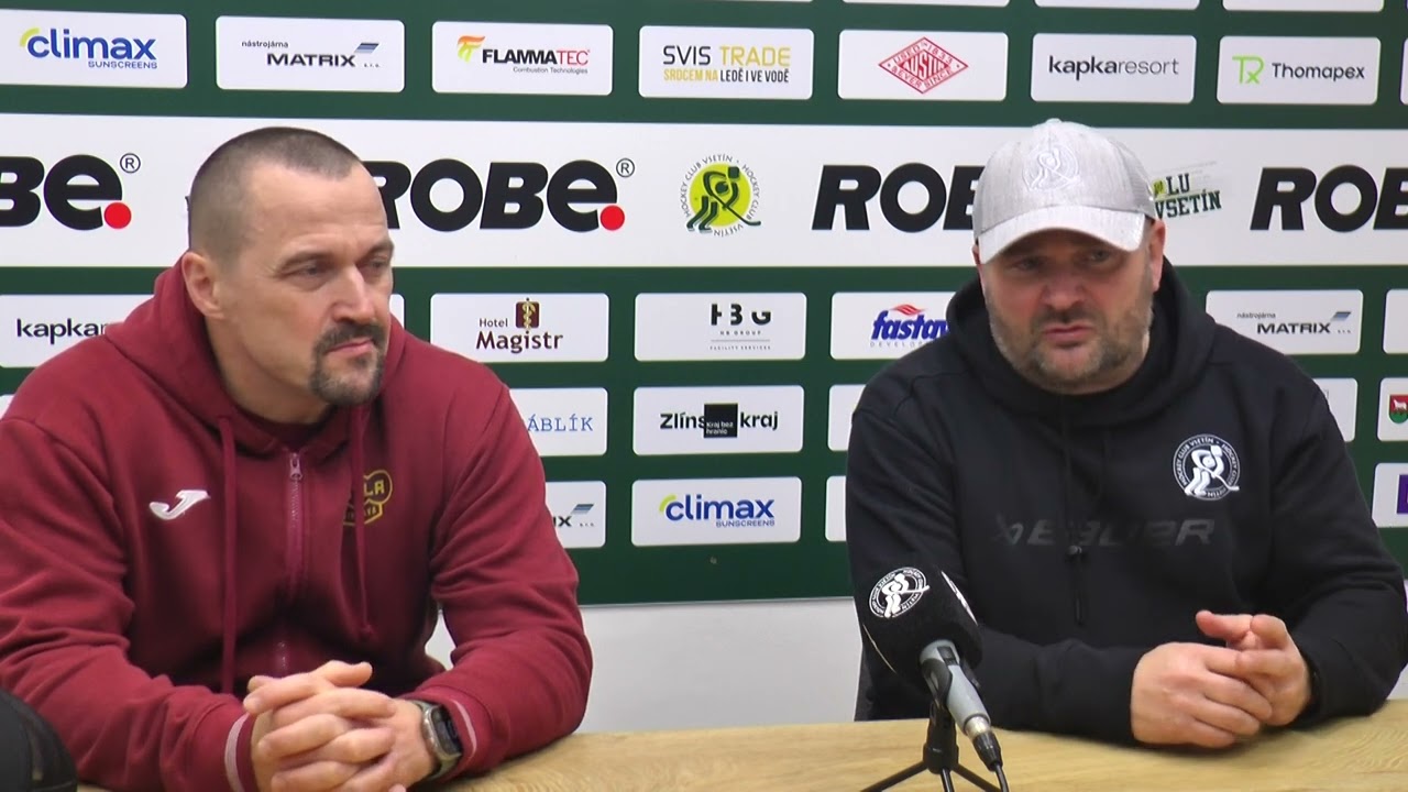 Tren&eacute;ři Viktor Ujč&iacute;k a Lubo&scaron; Jen&aacute;ček po utk&aacute;n&iacute; Vset&iacute;n - Jihlava 4:2