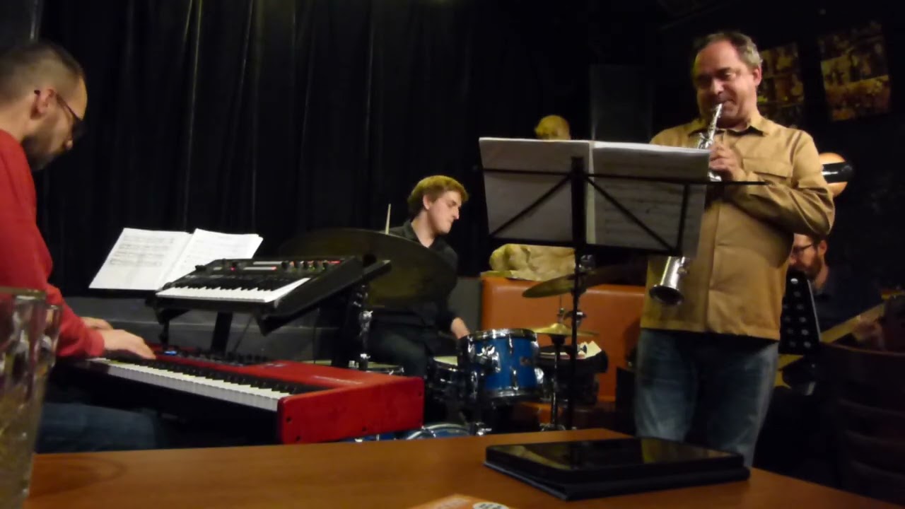 Blue Hats plays Tiptoe Elephant ( by Otto Orany )