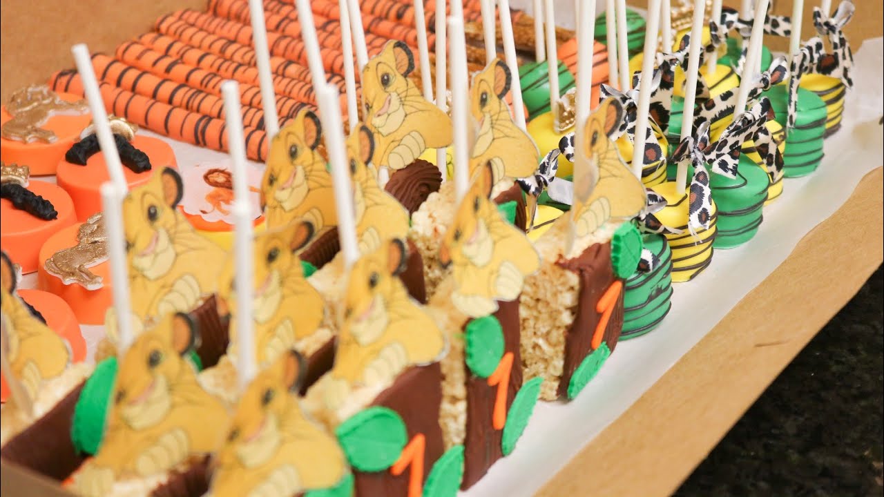 POSTRES DE MESA Tema: REY LEON Simba  ( Cakepops, Pretzels, Rice Krispies, Oreos, Marshmallow)