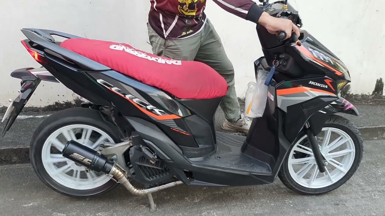 Honda Click 125 version 3 2023 with SC Project CR-T full system exhaust