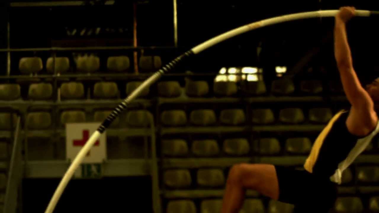 Pole Vault behind the scenes
