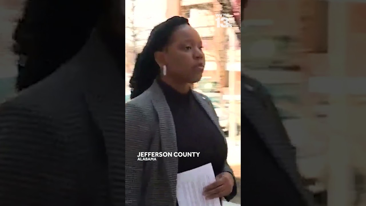 Carlee Russell arrives at plea hearing after faking her own abduction in Alabama