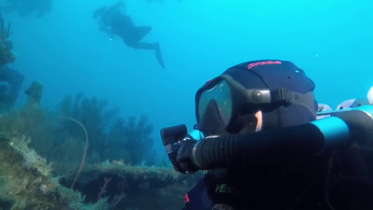 Wreck Dive, Bass Strait, Victoria, Australia by scubadivingmelbourne.com
