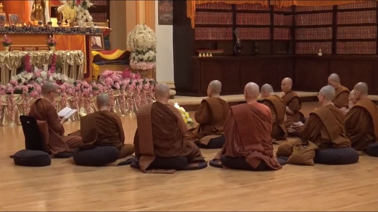 Bhikkhuni Patimokkha Chanting at the 6th Intl Tipitaka Chanting (1 of 2)