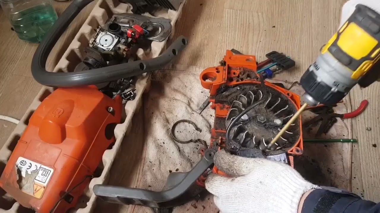 husqvarna Engine  엔진톱 오래동완 방치 톱밥이 가득  분해 조립 시동