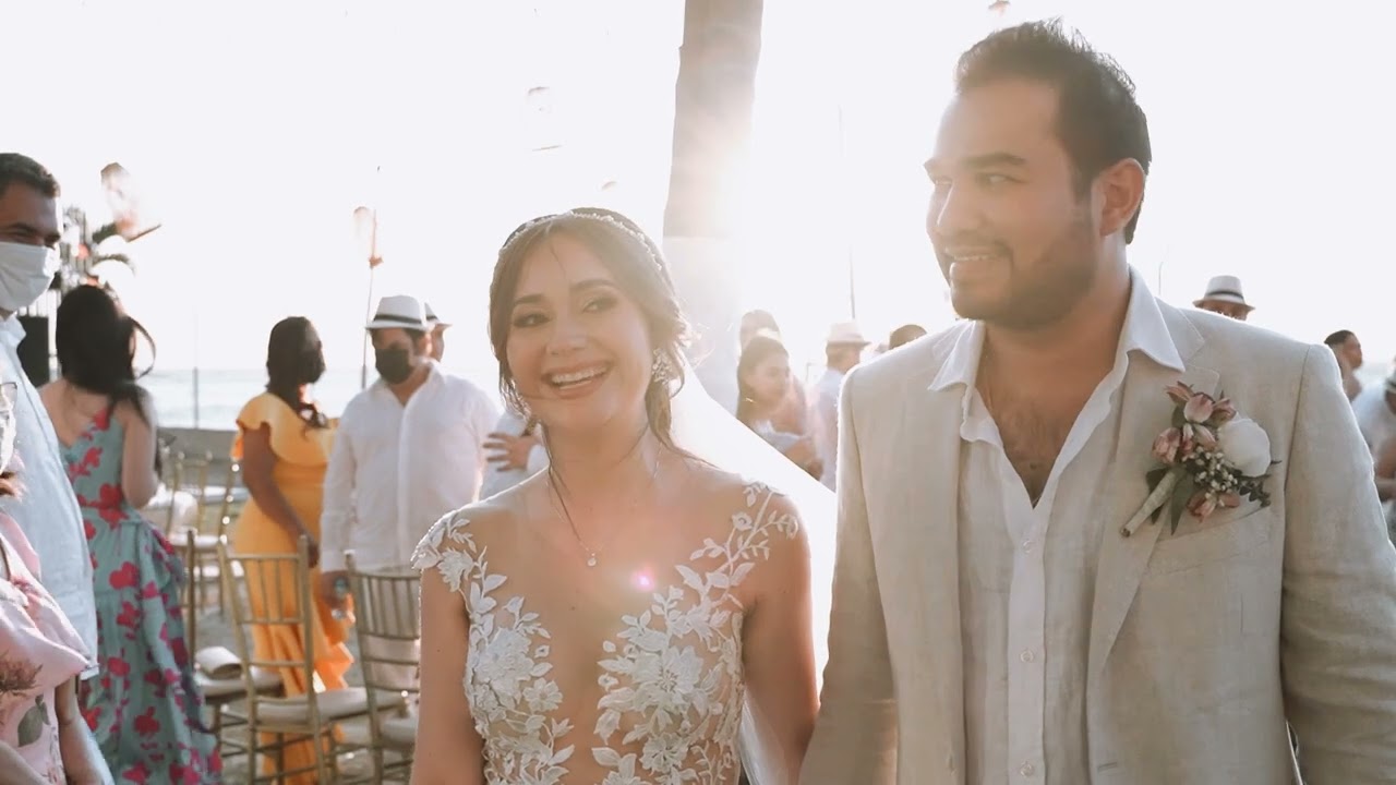 Boda en la playa -Video Corto