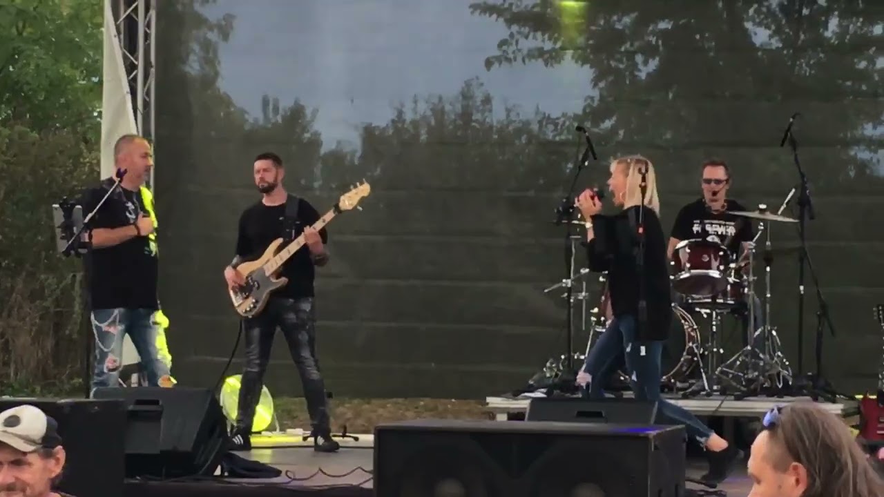Ildi Rider - Csak a szívemet dobom eléd (Vikidál cover) Nyékládháza live 2023.09.23