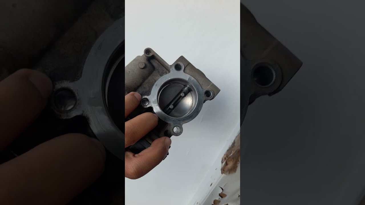 Membersihkan throttle body Karimun Wagon R sendiri 