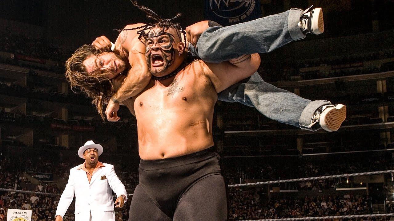 WWE против Jackass: плейлист WWE