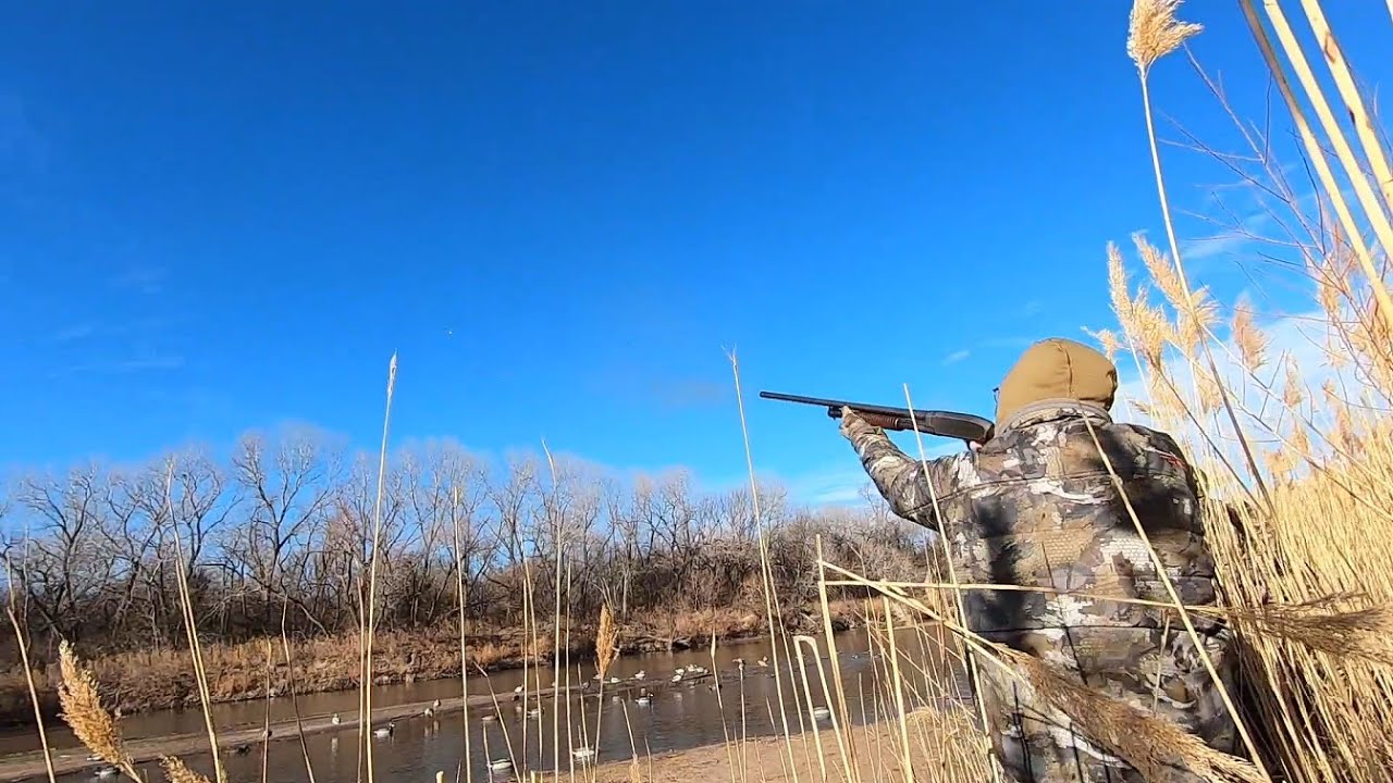 River Duck Hunt with a 90 Year Old Shotgun Passed Down From His Grandfather