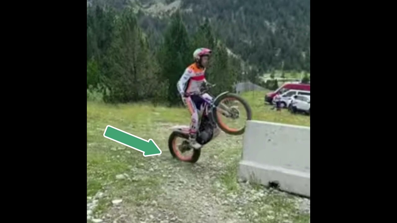 Learn from Toni Bou: how to get easily on a 3-4 feet high concrete block