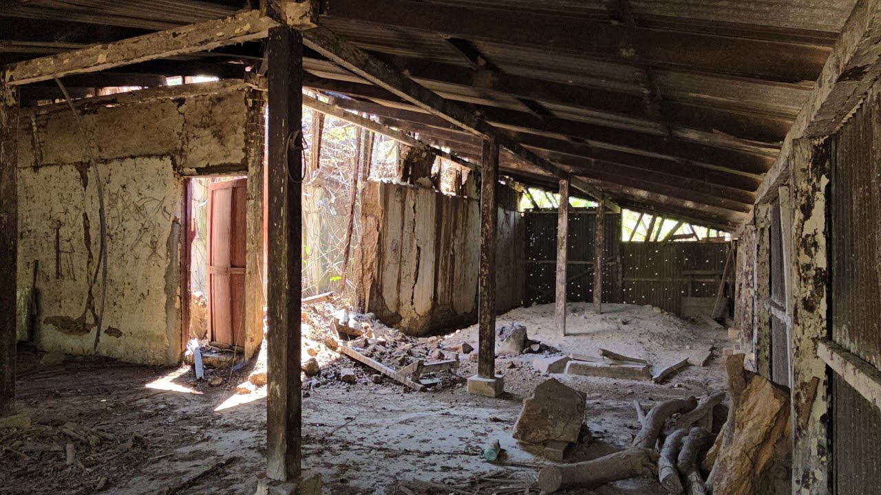 Brujería en Este lugar? Al parecer si Una Hermosa casa Abandonada donde Se esconde algo macabro 