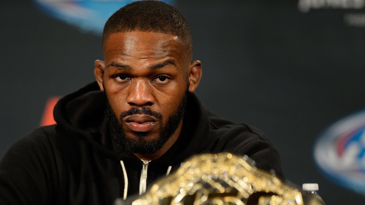 Jon &lsquo;Bones&rsquo; Jones dead lifts personal best 525 pounds, looks jacked