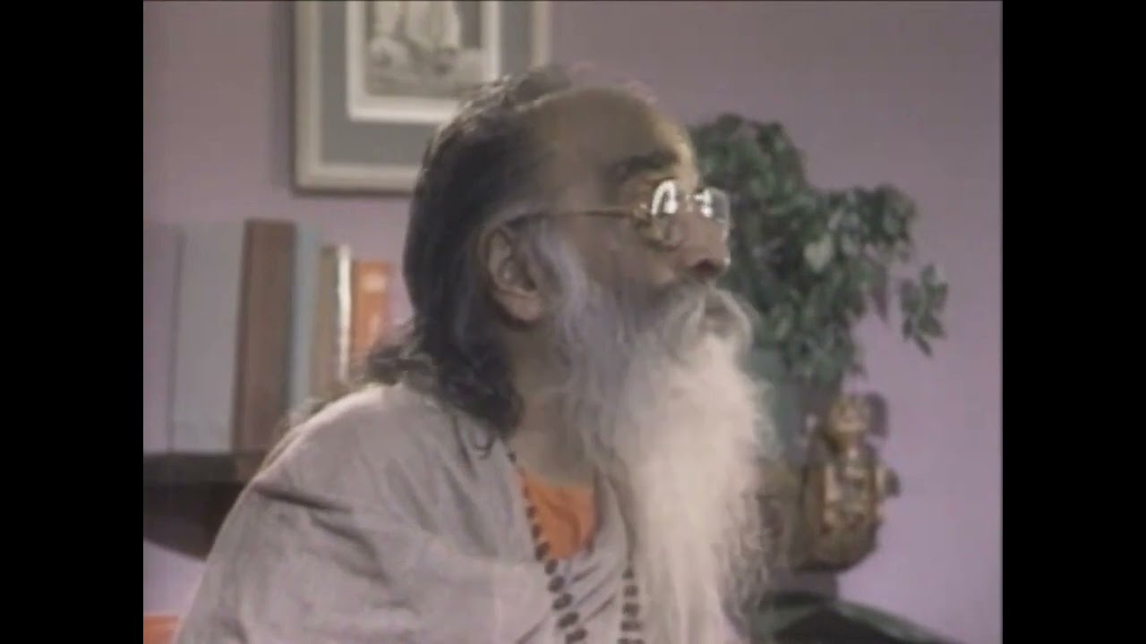 Bhagavad Gita Introduction #swamichinmayananda #chinmayavrindavan #bhagavadgita