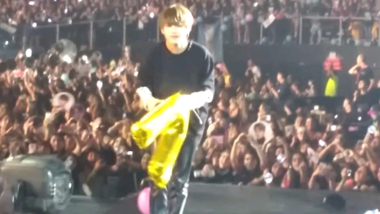 The Wings Tour BTS in Chile - despedida [170311]