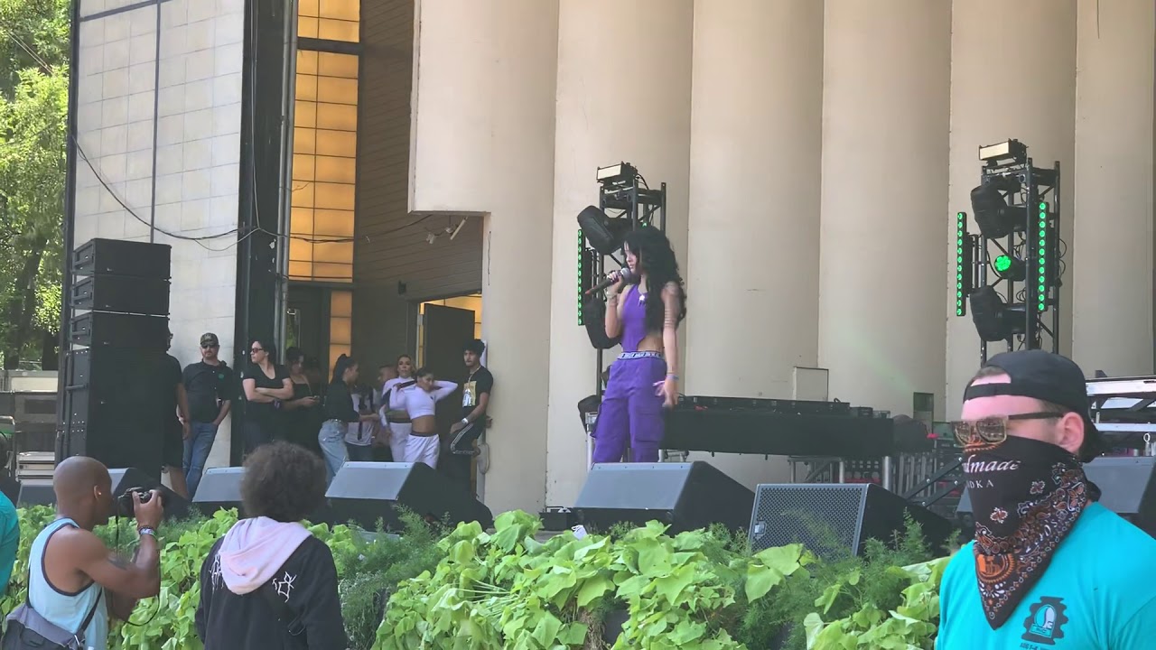 Malu Trevejo - LIVE Lollapalooza 2019