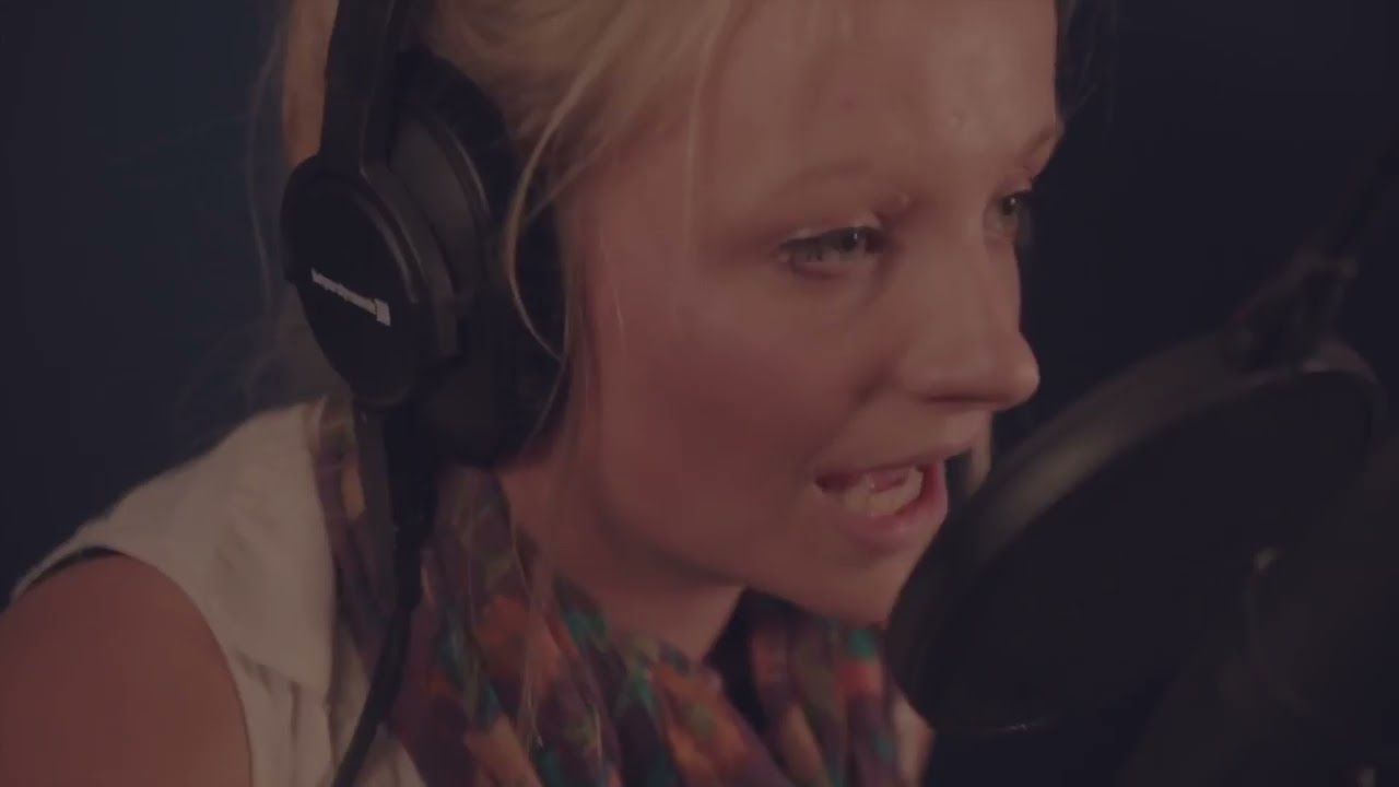 Beth Goudie - Bouncy Castles (Live at BBC Radio Wales)