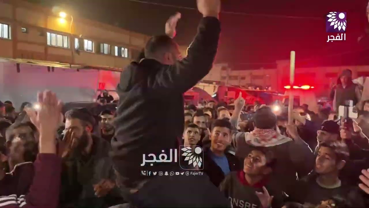 احتفالات عارمة في قطاع غزة، بعد الإعلان الرسمي عن اتفاق وقف الحرب بغزة.