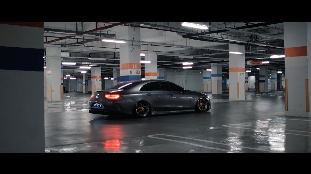 Can you guess which Rotiform model on this CLS ? / Antelopeban