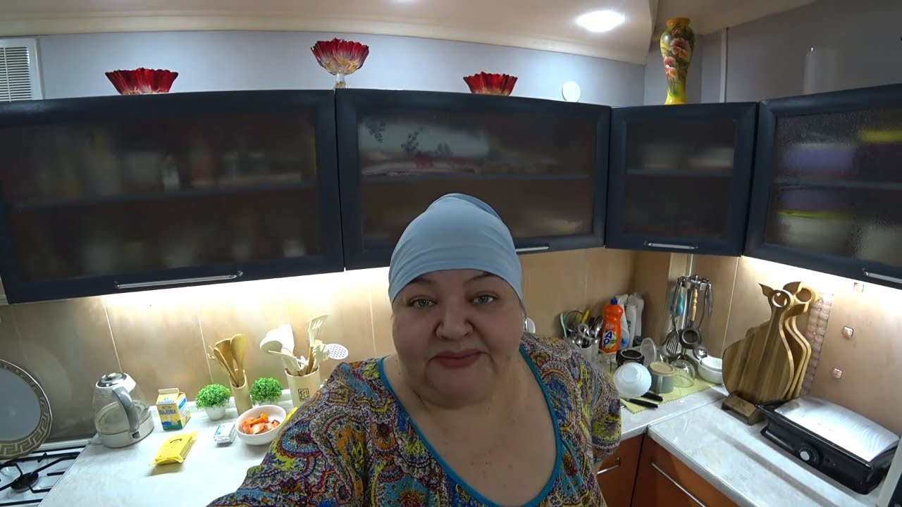 ВЛОГ/ЧТО Я НАГОТОВИЛА/ДЕСЕРТ ИЗ РЯЖЕНКИ И ПЕЧЕНЬЯ/ВКУСНЕЙШАЯ УХА С ОВОЩАМИ И СЫРОМ ИЗ ОБРЕЗКОВ РЫБЫ/