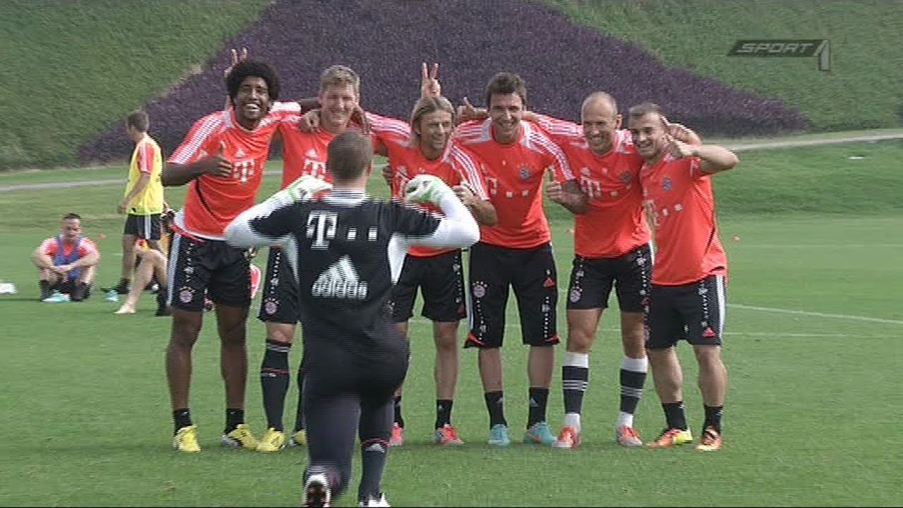 Bayern blödeln im Trainingslager - Neuer verliert gegen ein Kind - Spaß in Doha - SPORT1
