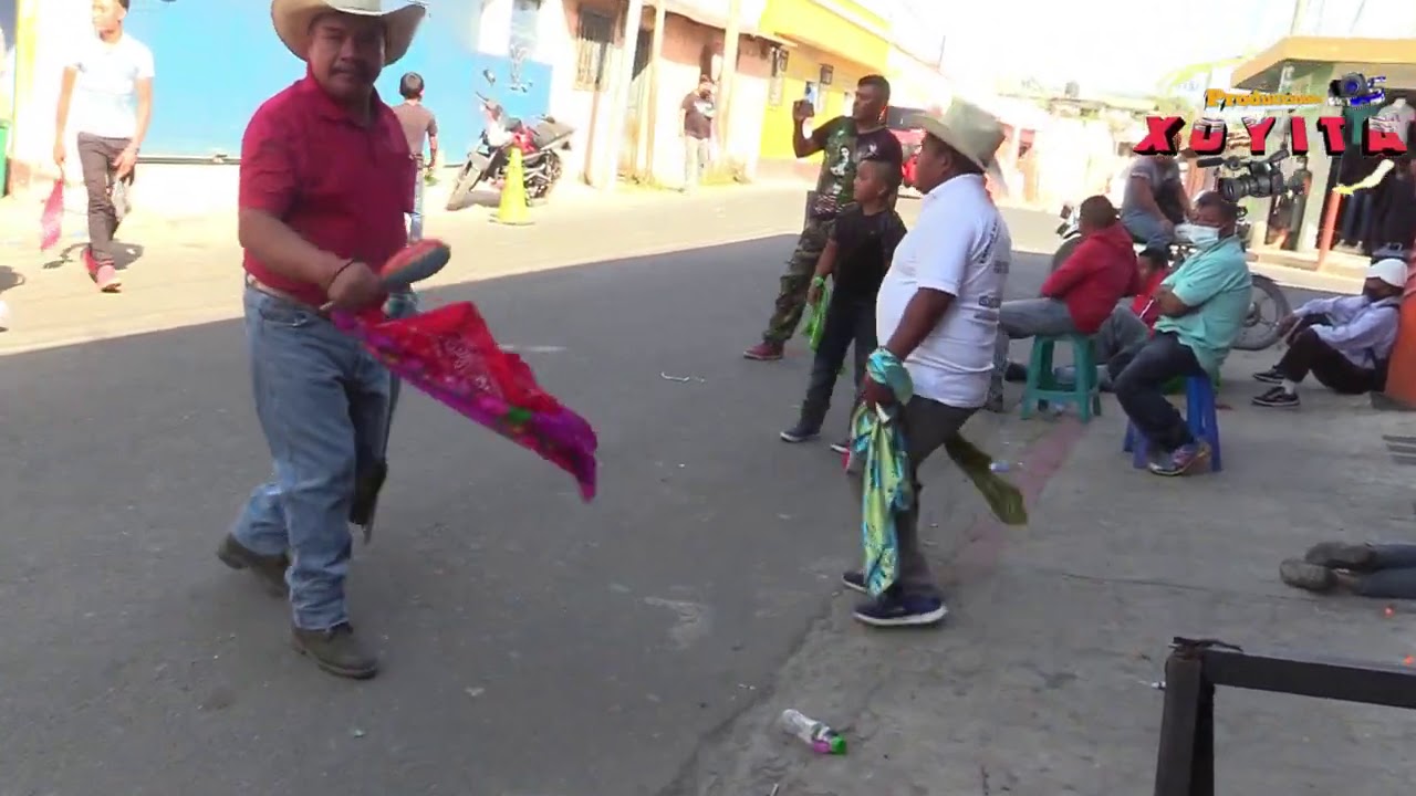 ENSAYO BAILE DE TORRITOS EN JOYABAJ PARA SU GRAN FERIA LA VIRGEN DE TRANSITO EL MES DE AGOSTO