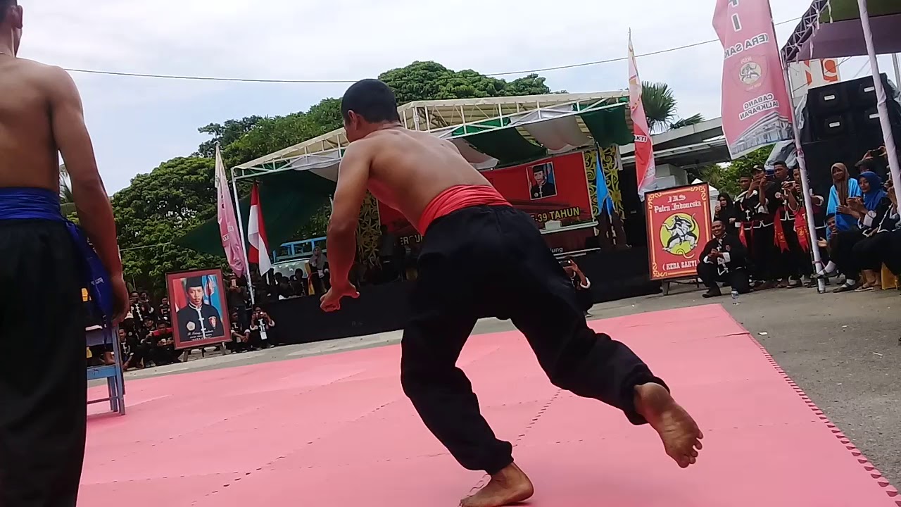 Atraksi IKS.PI (KERA SAKTI). Dlam acara ulang tahun IKS yg ke-39  {GEDUNG BALAI SUDIRMAN BALIKPAPAN}