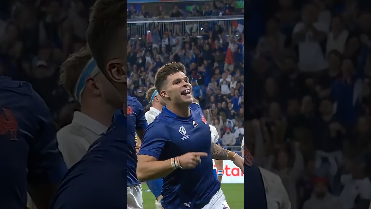 Matthieu Jalibert l&rsquo;homme qui fait tourner la t&ecirc;te des Italiens 😵&zwj;💫 #WorldCup