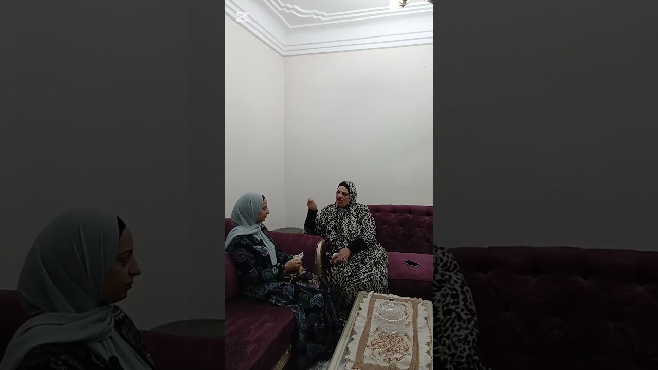 حماتى  مش عايزانى أعرف انها بتعمل ..... اى رايكم ف تصرفها 