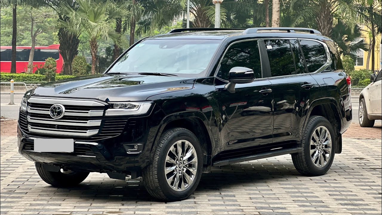 Toyota Land Cruiser LC300 2024 | Đi 1v9 km full lịch sử | Nội ngoại thất đẹp mới tinh | Cao Quân