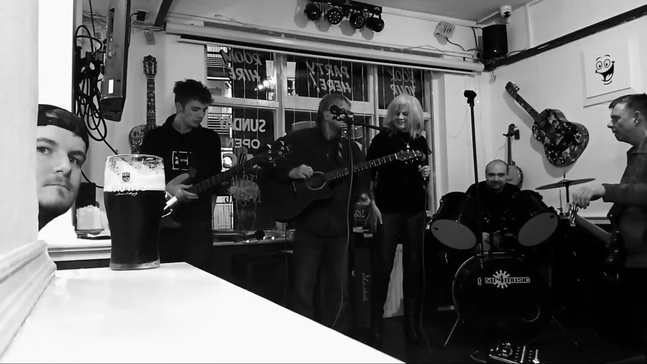 LUSH night at The Hole in The Wall's Open Mic: Part III: Stella, Chris, Lewis, Paul, Bertie and Joe 