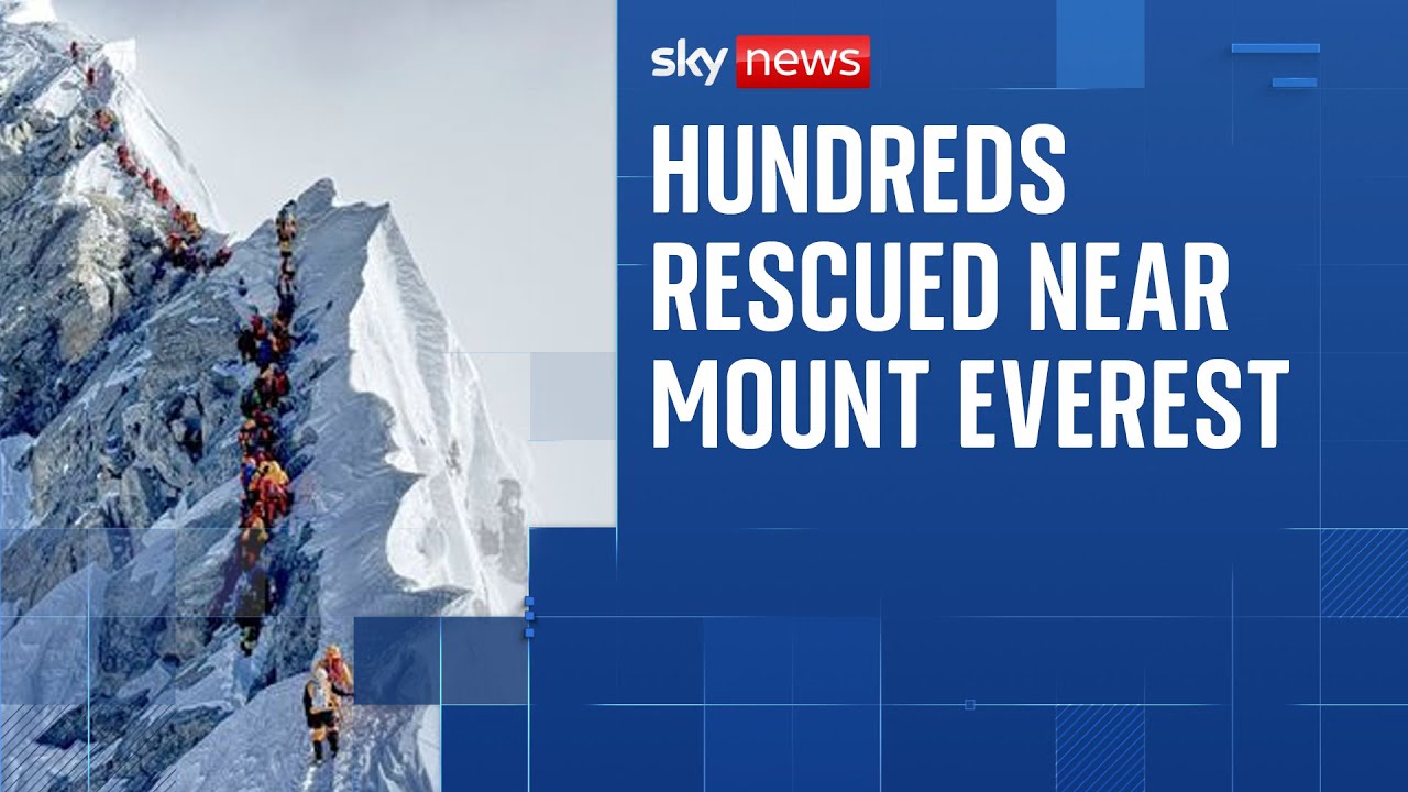 Everest blizzard sparks mass rescue operation