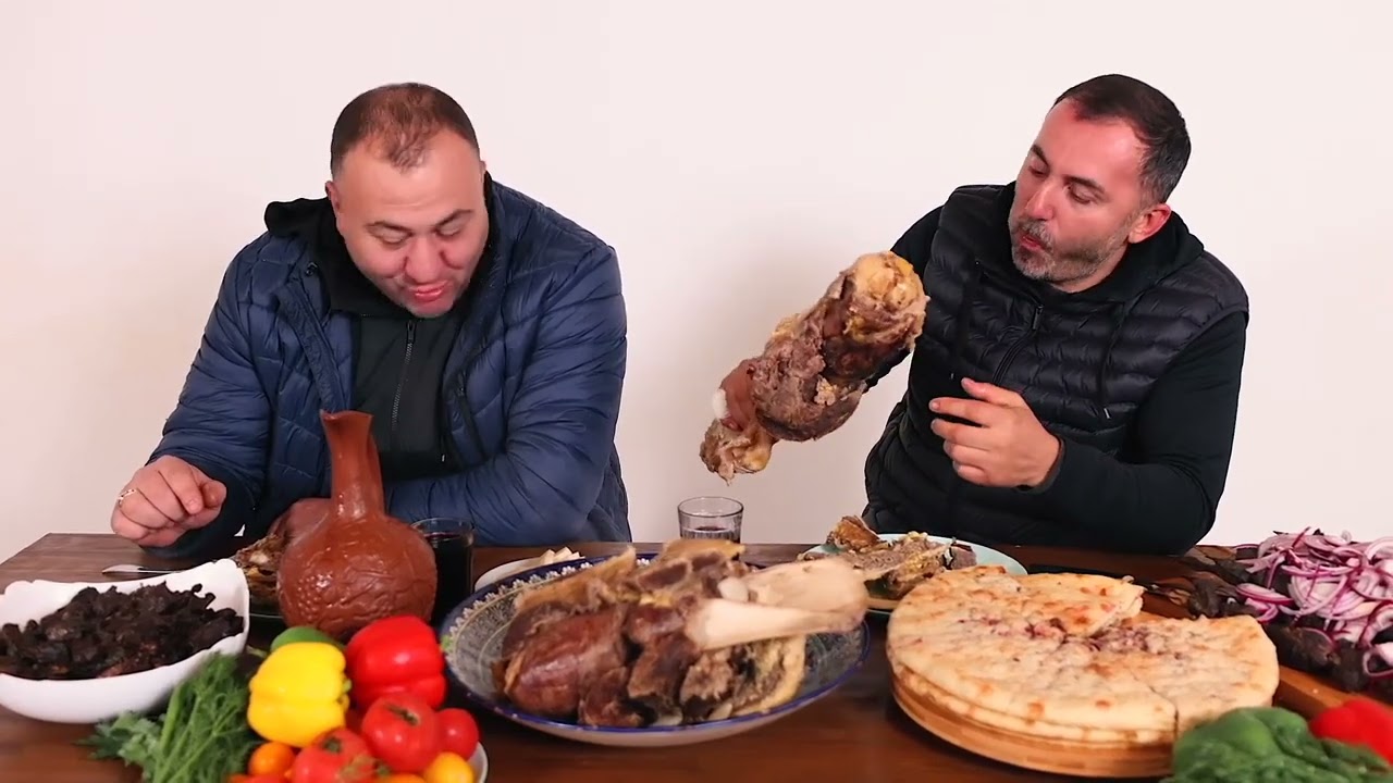 ЗУБР НА ГРИЛЕ. МЯСО БИЗОНА. ОТВАРНОЕ, НА ГРИЛЕ.