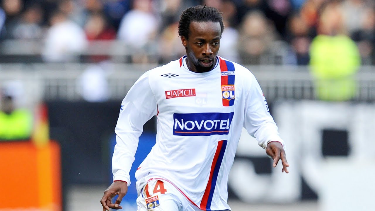 Sidney Govou &ndash; Le Feu-Follet 🇫🇷 | Best Goals & Skills