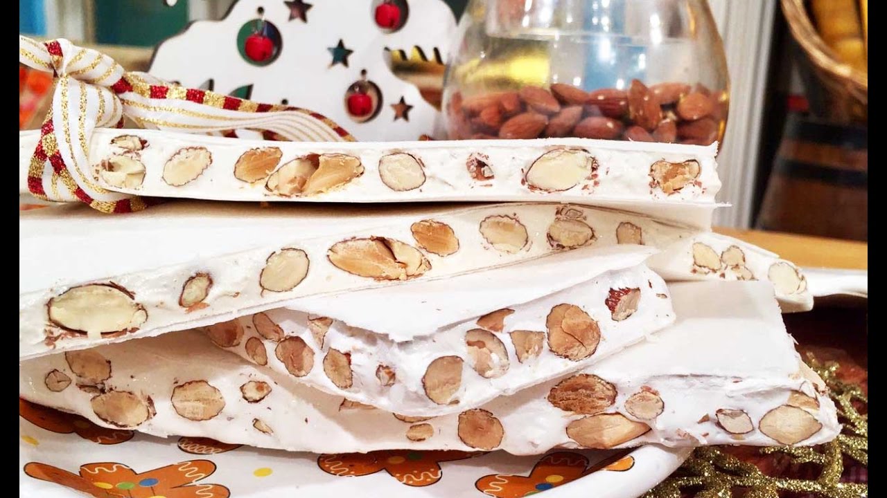 Turrón navideño de almendras