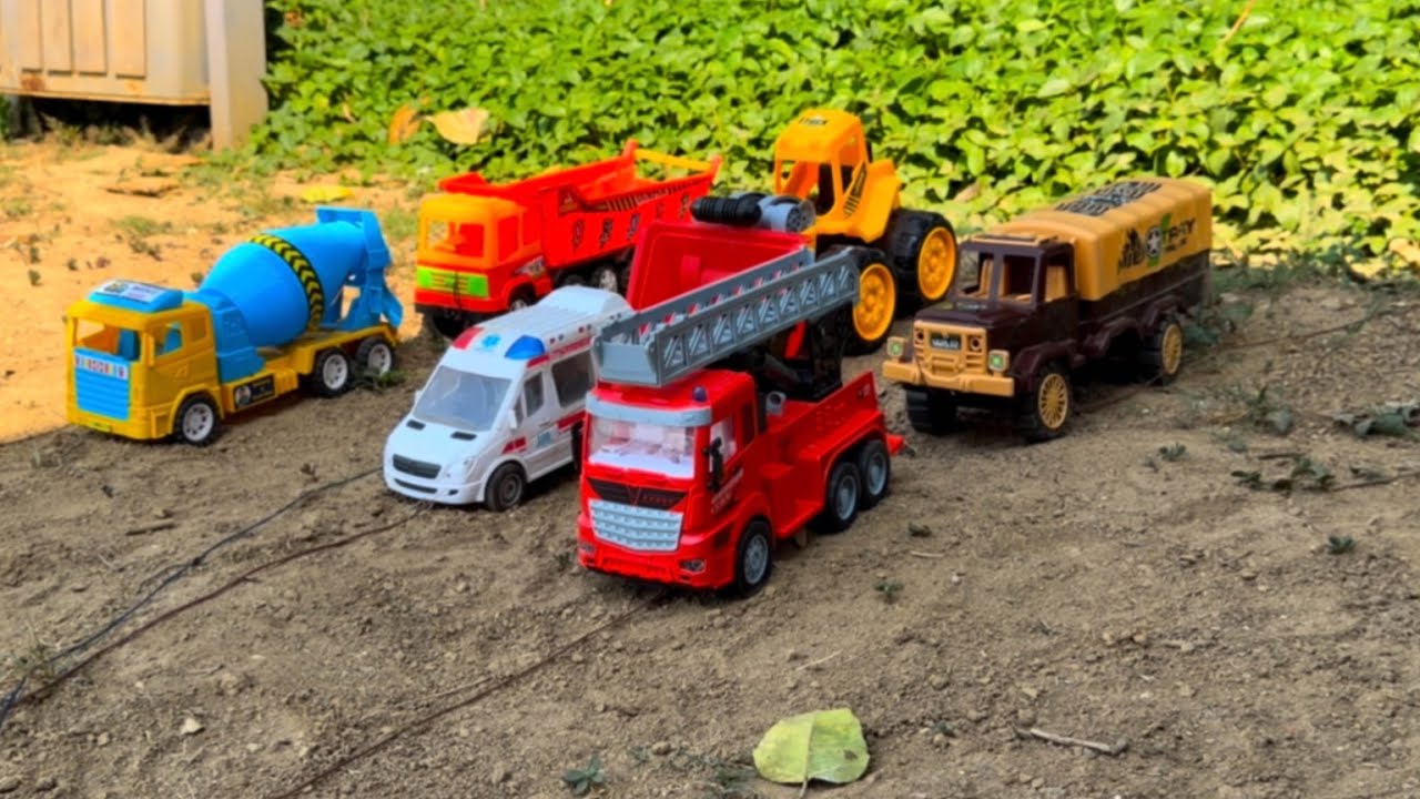 JCB 5CX Loading Mix Stone Sand Dumper Truck Ambulance Pickup Tipper? JCB Stand Truck | Truck Cartoon