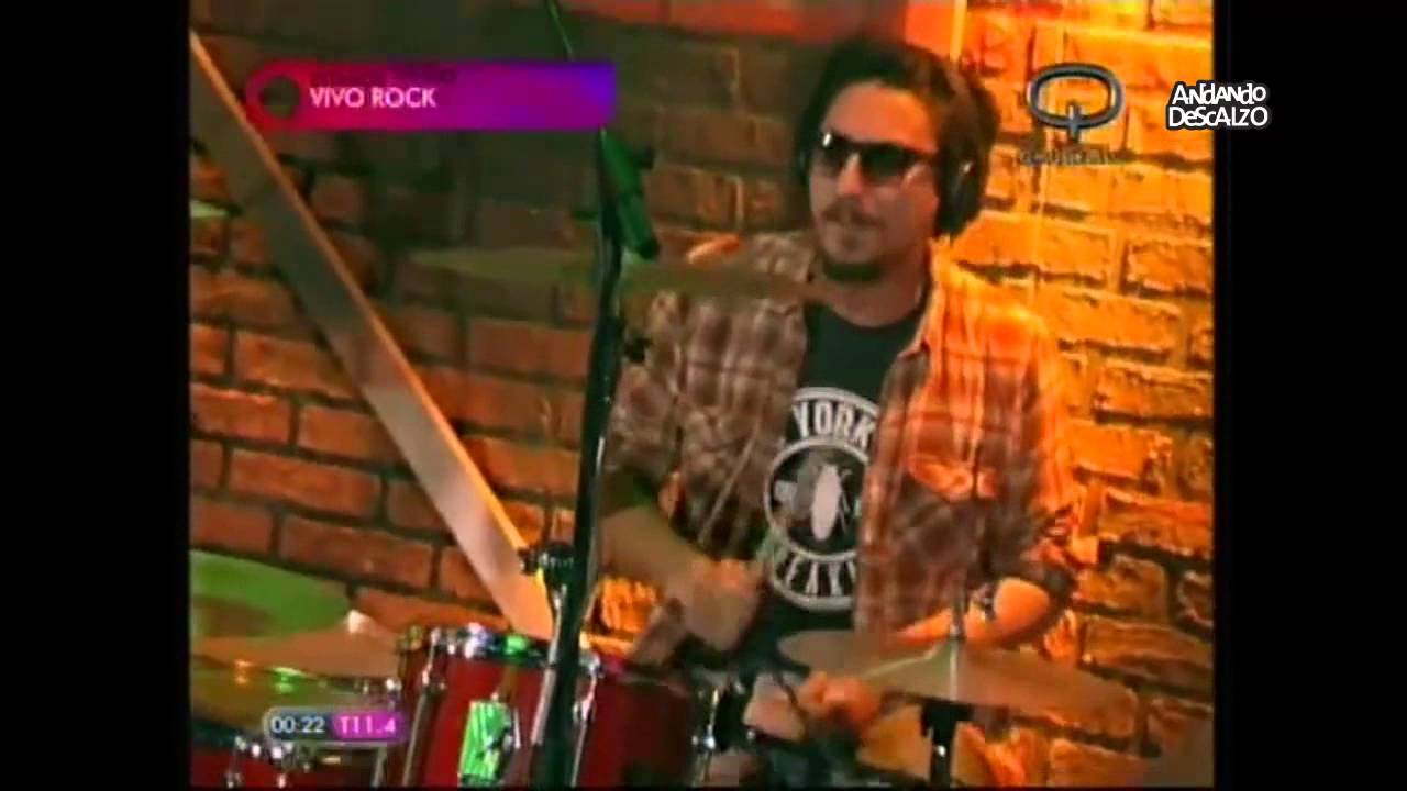 Canal Quiero M&uacute;sica | Andando Descalzo | Lejos de vos