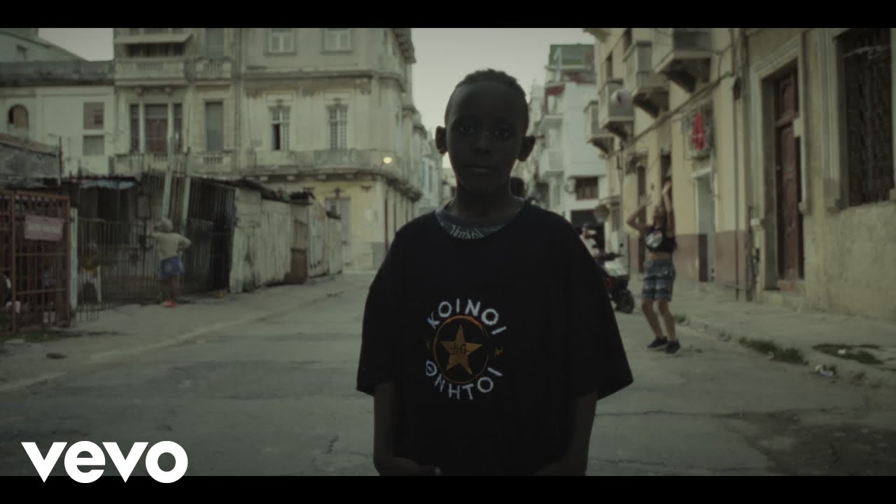 Κοινοί Θνητοί - Γινόμενο (Official Music Video)