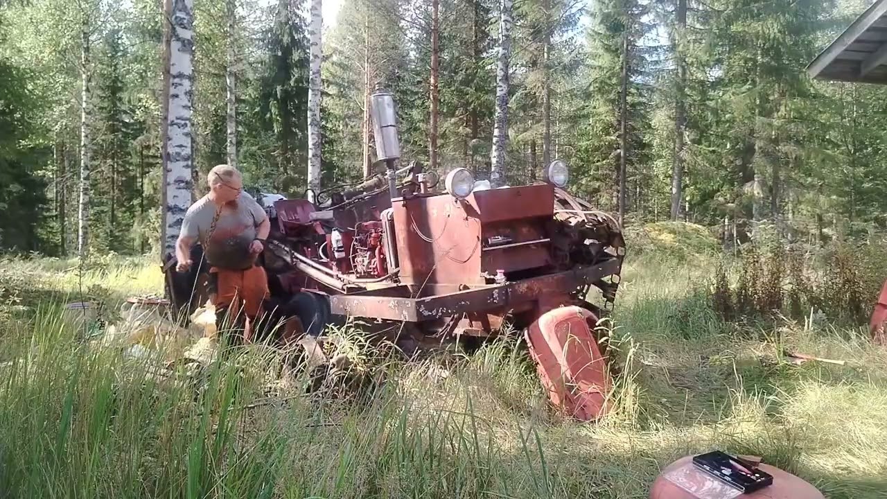Ukko mestari 3  Nuffield 10/60 ensisauhut | mahtaakohan hydrauliikka toimia?