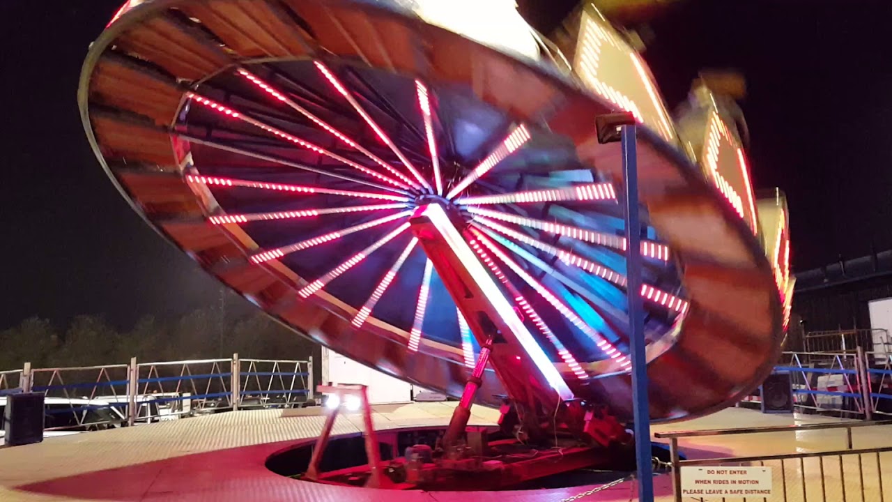 John Wesseldine's Razzle Dazzle Trabant Satellite Newark Bonfire Fair 2017