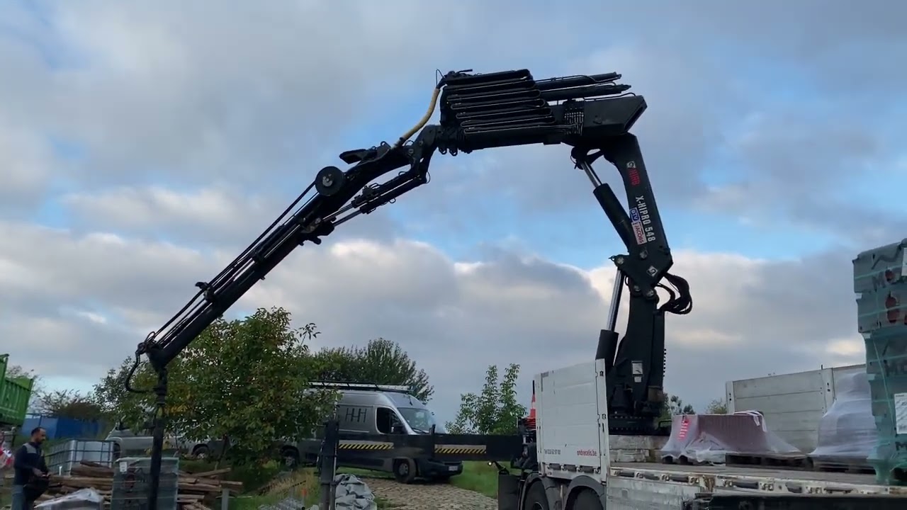 Crane work! Materials for the roof! Best work! #power #construction #viralvideo ✅ #fyp #foryou 
