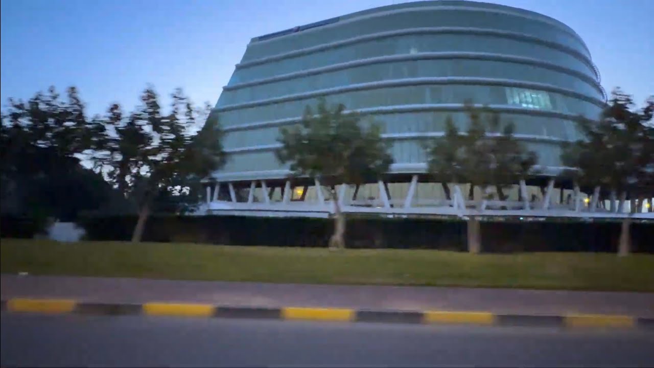 شوارع البحرين 🇧🇭 فجرا جولة بالسيارة الى مطار البحرين الدولي 2026#shortsfeed #trending #travel #ترند